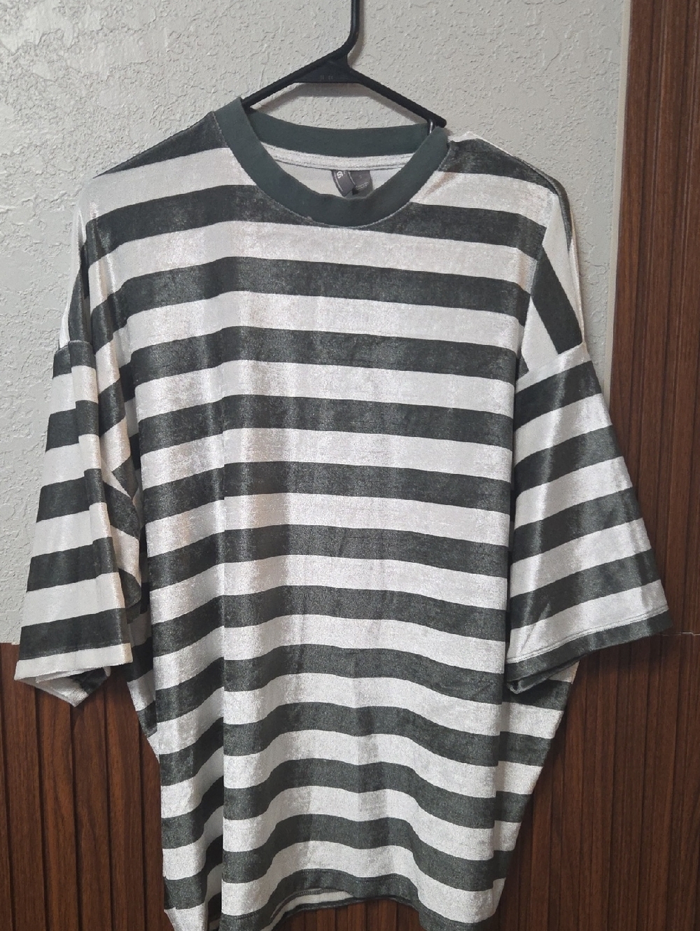 ASOS Black & White Horizontal Stripe Short Sleeve Tee [1038]